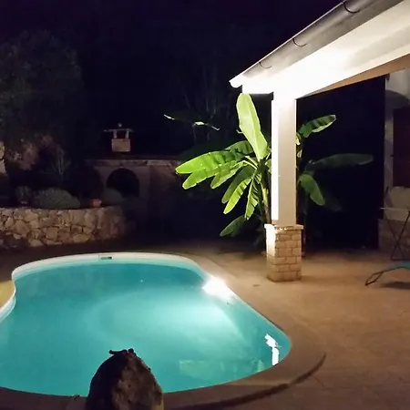 Villa White *